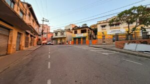 DECISÃO EQUIVOCADA NA COORDENAÇÃO DE TRÂNSITO DE ITAGUARA MANTÉM CRUZAMENTO PERIGOSO