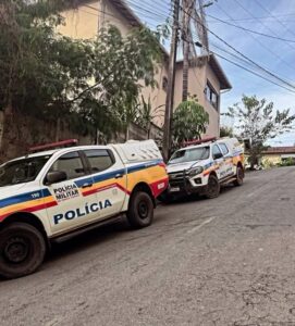 POLÍCIA MILITAR PRENDE HOMEM POR TRÁFICO DE DROGAS E POSSE ILEGAL DE ARMA DE FOGO EM ITAGUARA